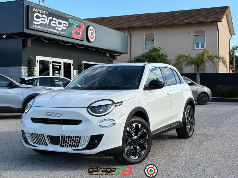 FIAT 600 HYBRID MHEV LA PRIMA DCT