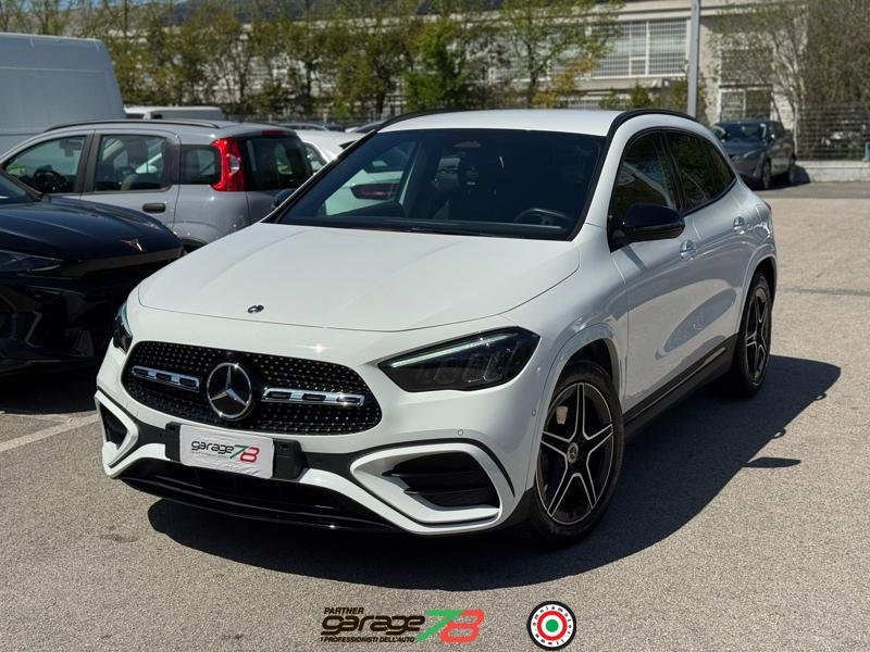 MERCEDES-BENZ GLA 180D AMG LINE PREMIUM PLUS AUTO